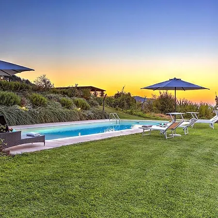 Villa Casale Le Conce 6, Emma Castel del Piano